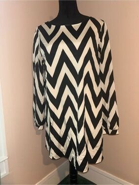 Everly Black and White Chevron Dress